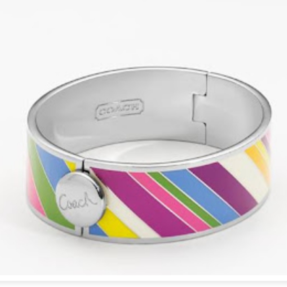 Coach hinged bracelet
